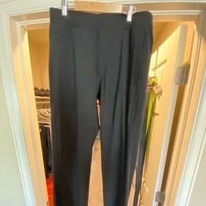 LULU KUNG FU PANT WORN